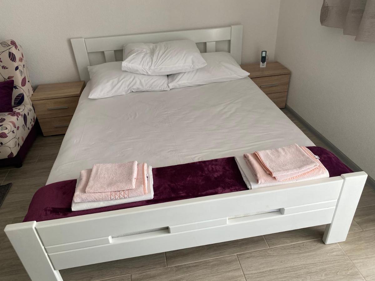 Apartmani Anita Starigrad Paklenica Exteriér fotografie