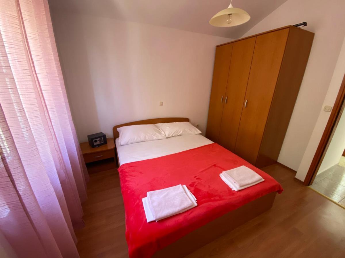 Apartmani Anita Starigrad Paklenica Exteriér fotografie