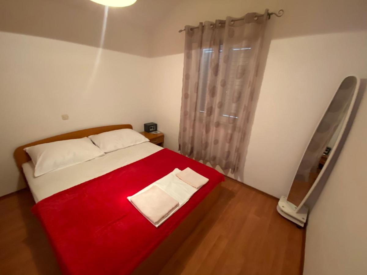 Apartmani Anita Starigrad Paklenica Exteriér fotografie